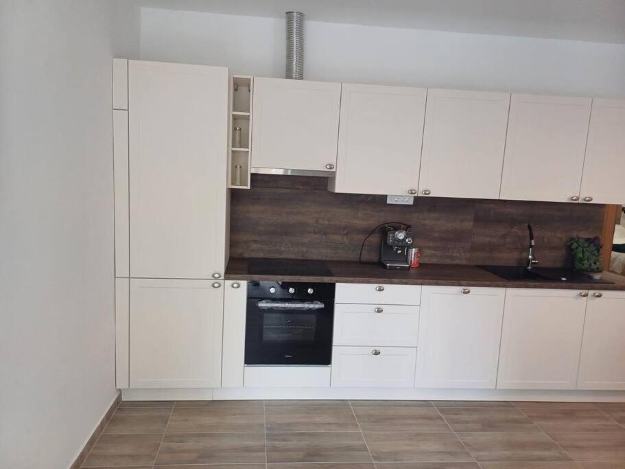 Central Vita Apartment リエカ エクステリア 写真